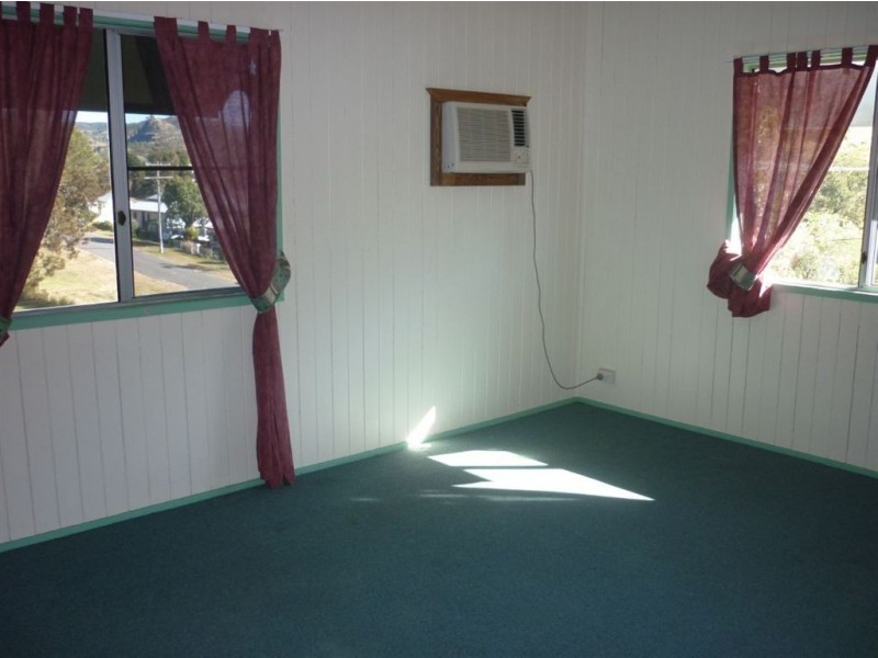 26 River Street, Mount Morgan QLD 4714