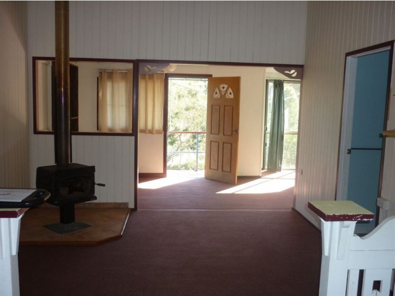 26 River Street, Mount Morgan QLD 4714