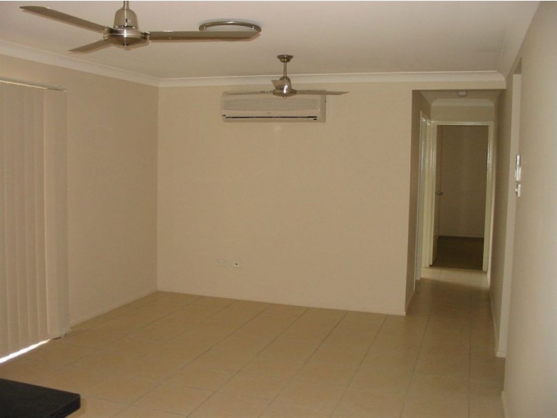 27 Sunrise Cresent, Gracemere QLD 4702