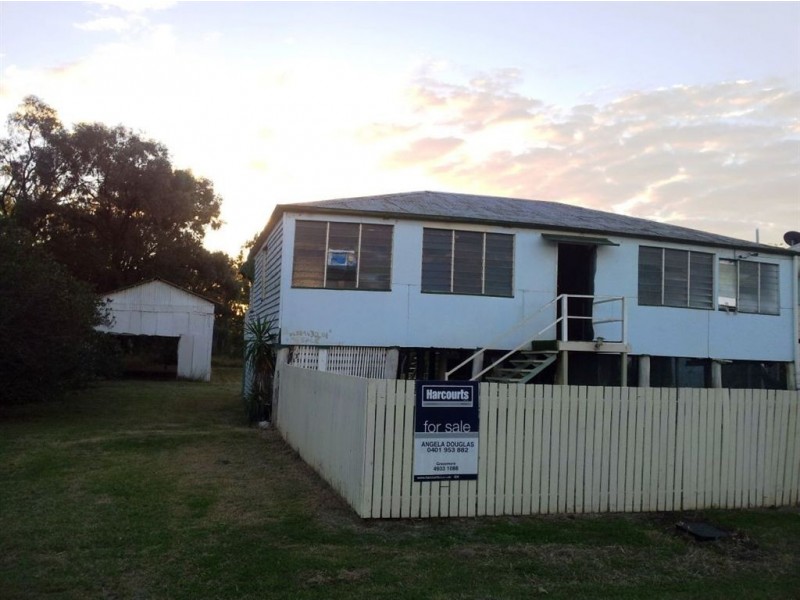 5 Don St, Wowan QLD 4702