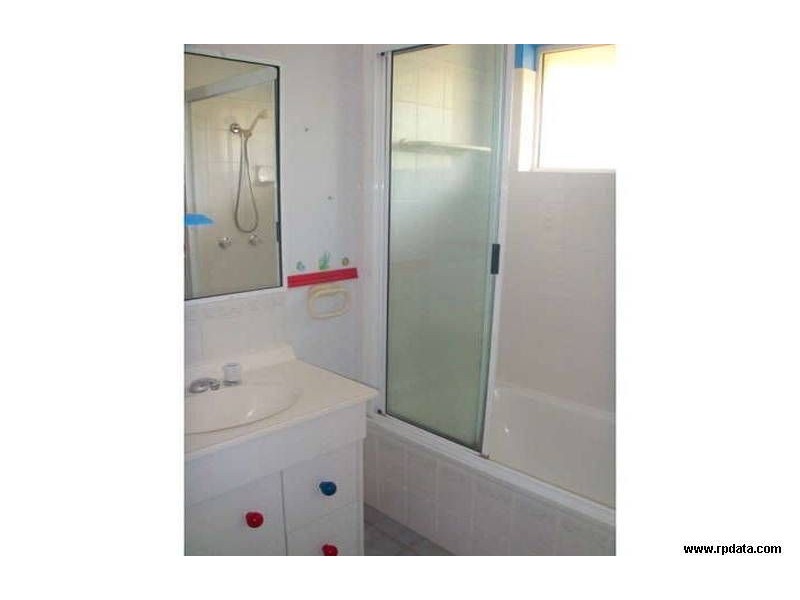 13 Rosewood Avenue, Gracemere QLD 4702