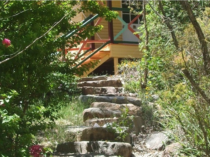 44 Coronation Street, Mount Morgan QLD 4714