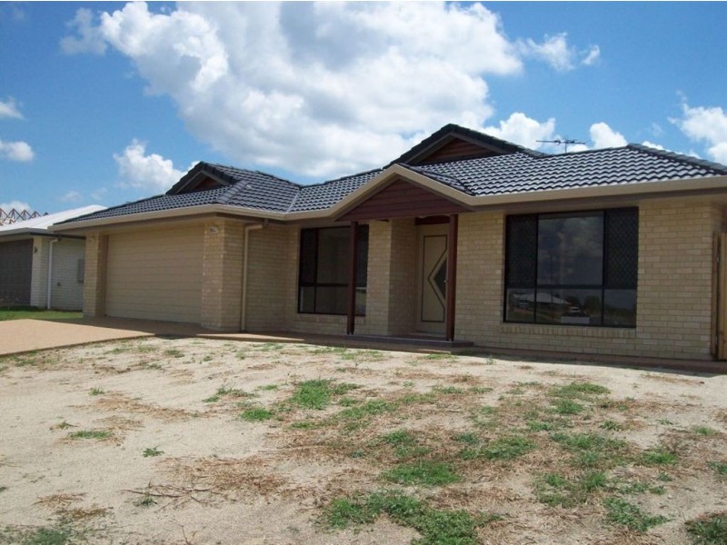 33 Broadhurst Dr, Gracemere QLD 4702