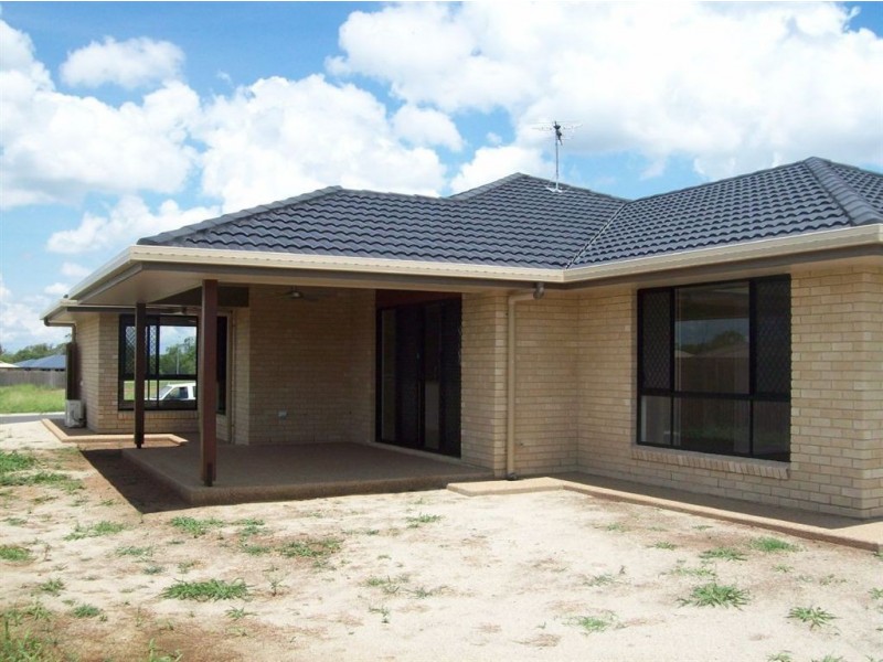 33 Broadhurst Dr, Gracemere QLD 4702