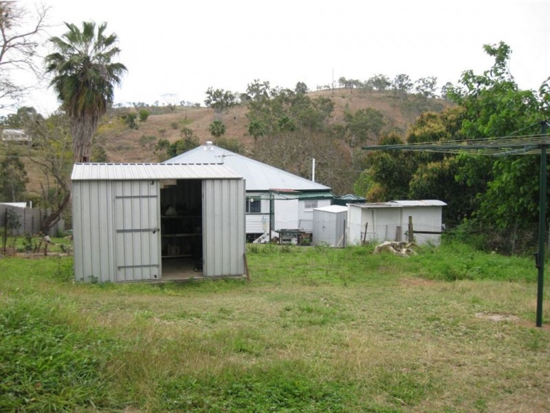 69 Dee St, Mount Morgan QLD 4714