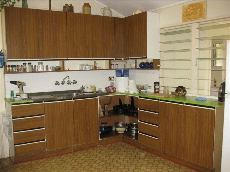 69 Dee St, Mount Morgan QLD 4714