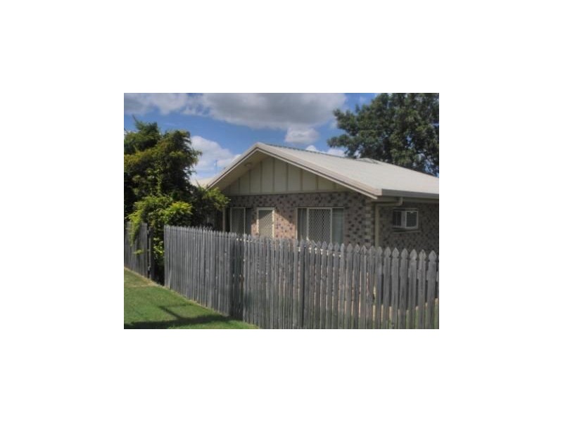 2/2 Ranger St, Gracemere QLD 4702