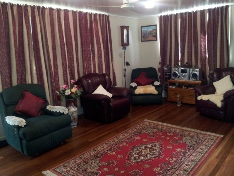 6 Staughton Street, Mount Morgan QLD 4714