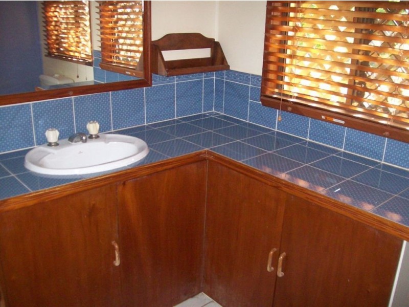 48 Dee Rd, Bouldercombe QLD 4702