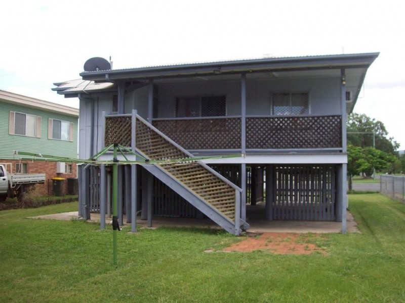 93 Alexandra St, Park Avenue QLD 4701