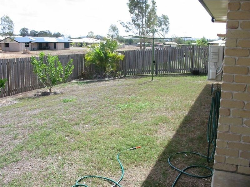 8 Gilmore Court, Gracemere QLD 4702