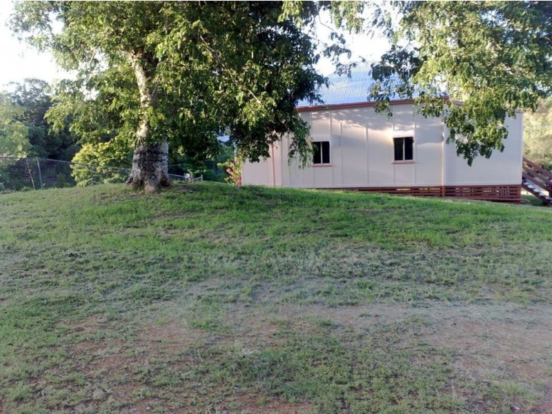 18 Pattison Rd, Mount Morgan QLD 4714