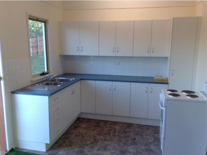 18 Pattison Rd, Mount Morgan QLD 4714