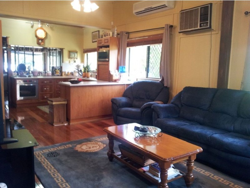 21 Rifle Range Road, Mount Morgan QLD 4714