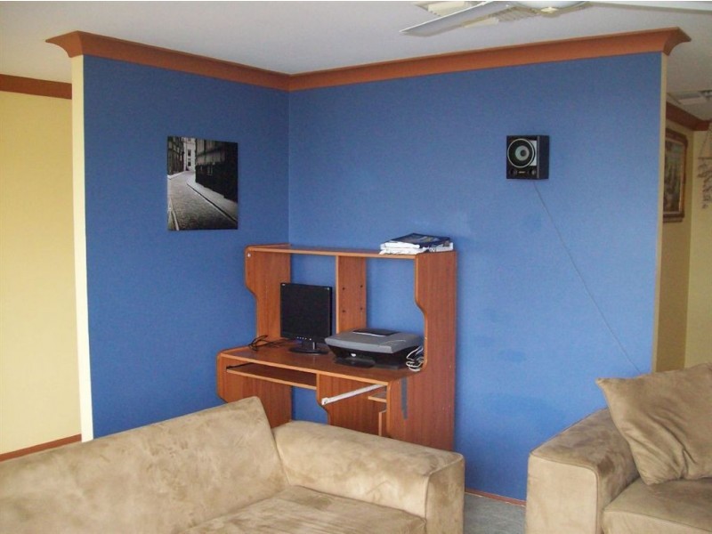 9 Gleeson Close, Gracemere QLD 4702