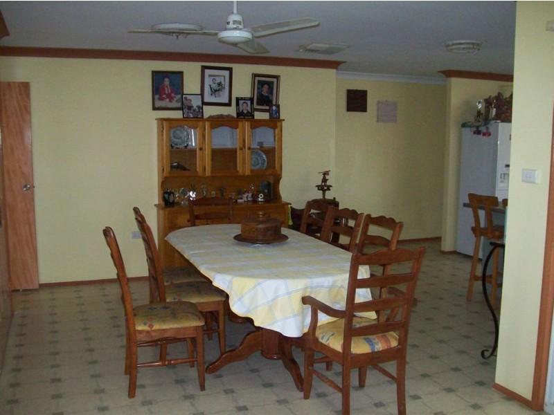 9 Gleeson Close, Gracemere QLD 4702