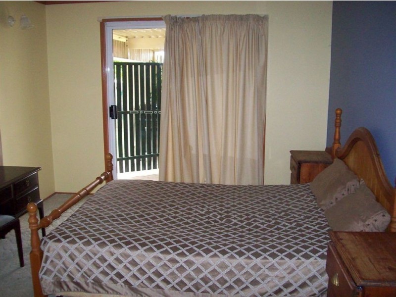 9 Gleeson Close, Gracemere QLD 4702