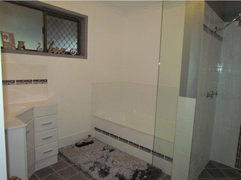 219 Goodwin Road, Gracemere QLD 4702