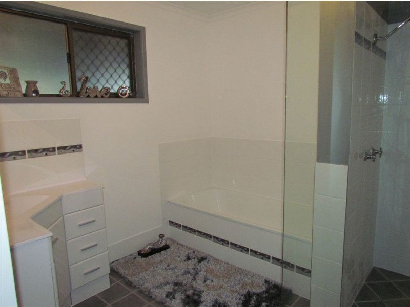 219 Goodwin Road, Gracemere QLD 4702