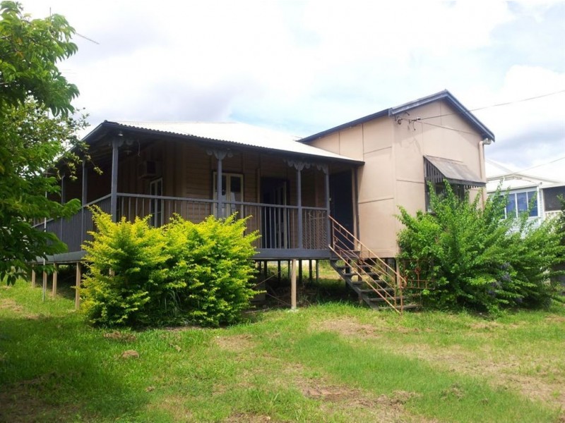 89 James St, Mount Morgan QLD 4714