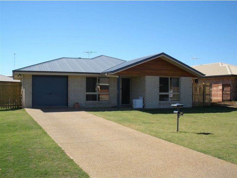 33 Corella Drive, Gracemere QLD 4702
