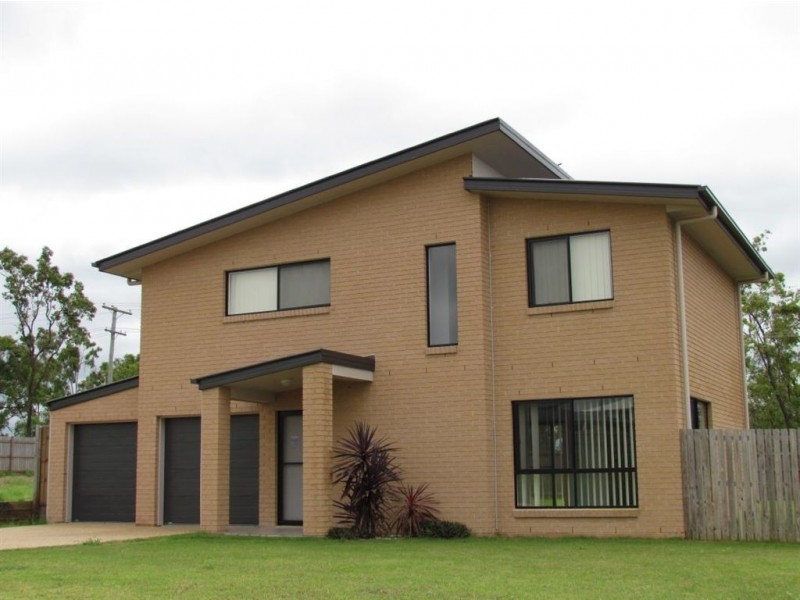 7 Rahima Court, Gracemere QLD 4702