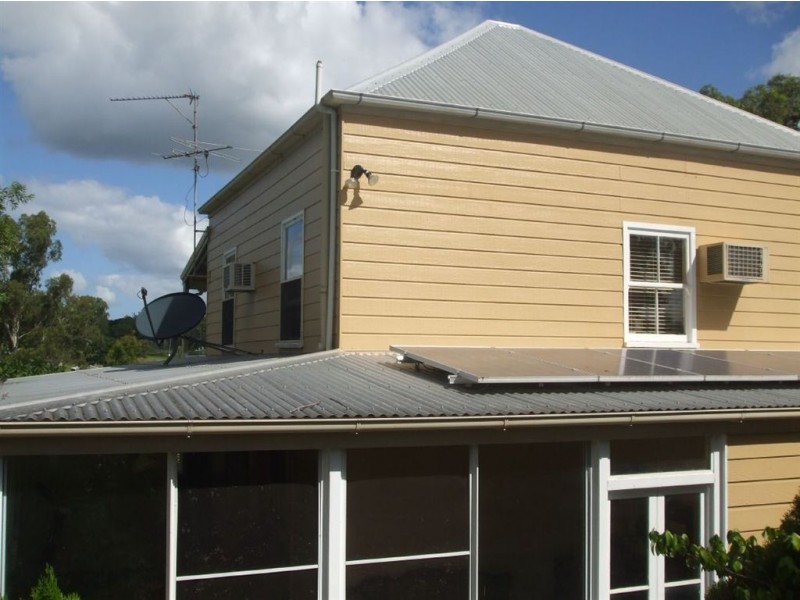 5 Cooks Rd, Mount Morgan QLD 4714