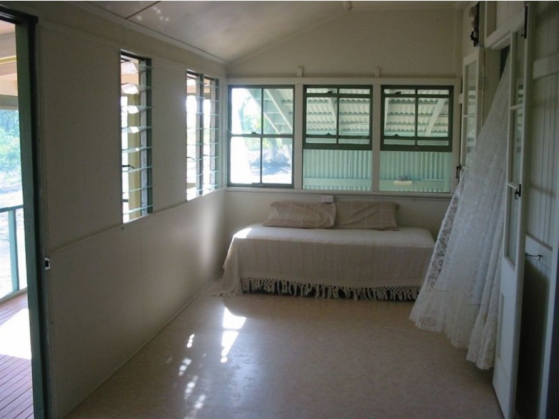 196 Wumalgi Rd, St Lawrence QLD 4707