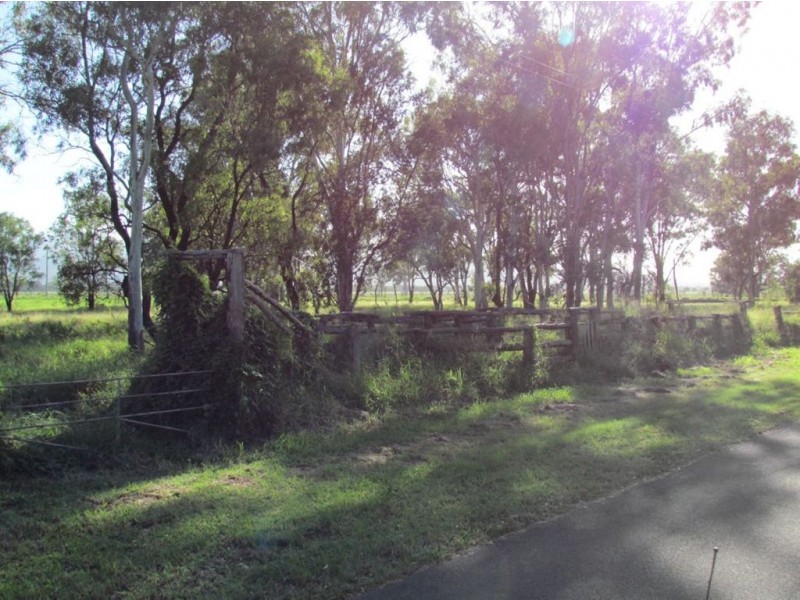 2 Dunlop Street, Rockhampton City QLD 4700