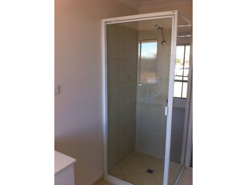 191 Lucas St, Gracemere QLD 4702