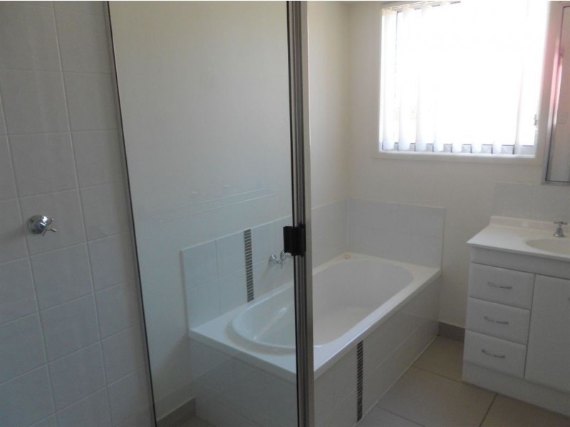 38 James street, Gracemere QLD 4702