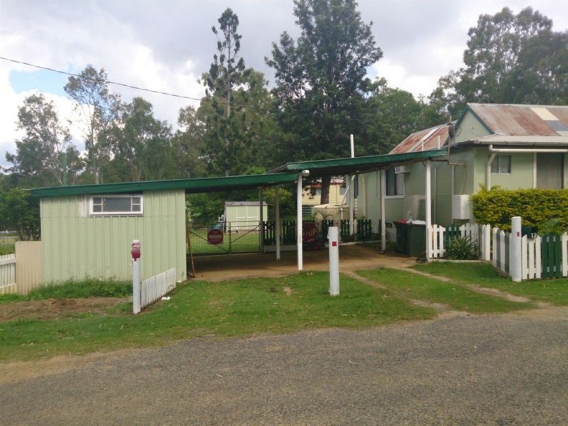 12 Central Street, Mount Morgan QLD 4714