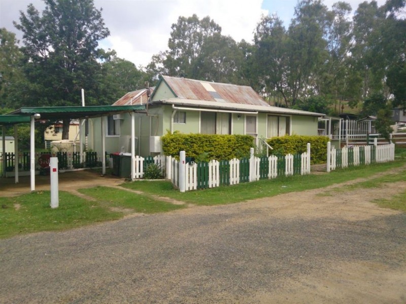 12 Central Street, Mount Morgan QLD 4714
