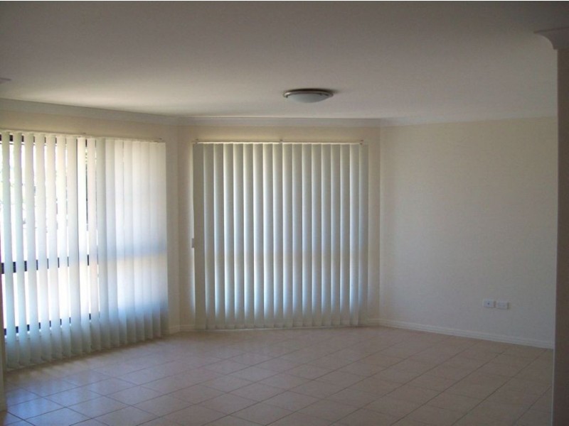 5 Seonaid Place, Gracemere QLD 4702