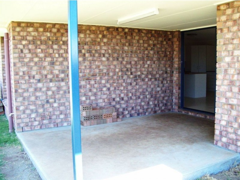 5 Seonaid Place, Gracemere QLD 4702