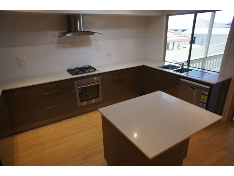 25 Mamalis St, Gracemere QLD 4702