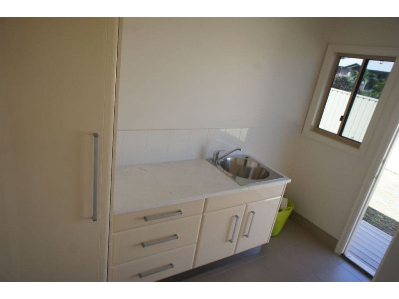 25 Mamalis St, Gracemere QLD 4702