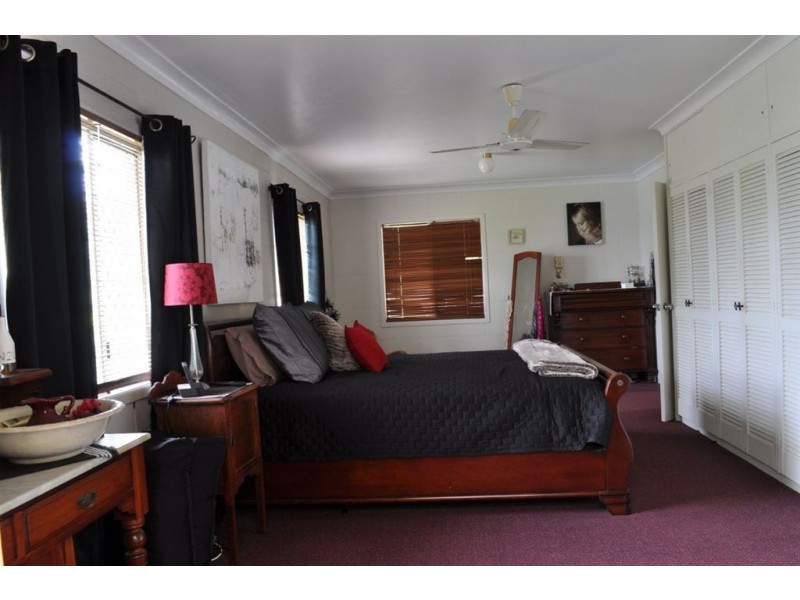 25 James street, Gracemere QLD 4702