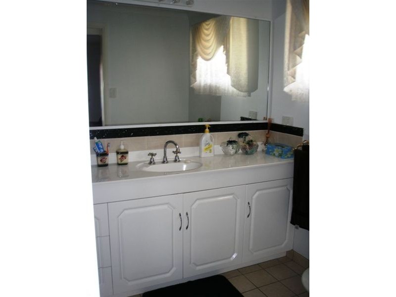 11 San Marino Way, Zilzie QLD 4710