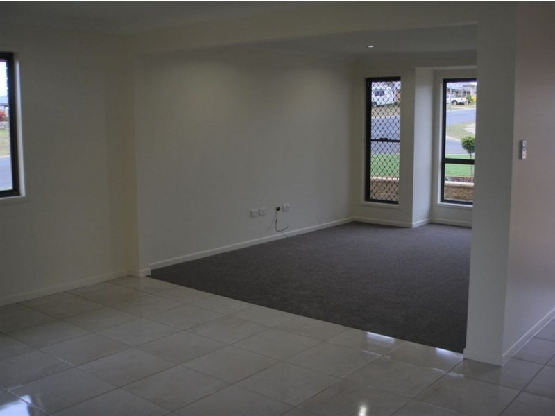 49 Jamie Crs, Gracemere QLD 4702