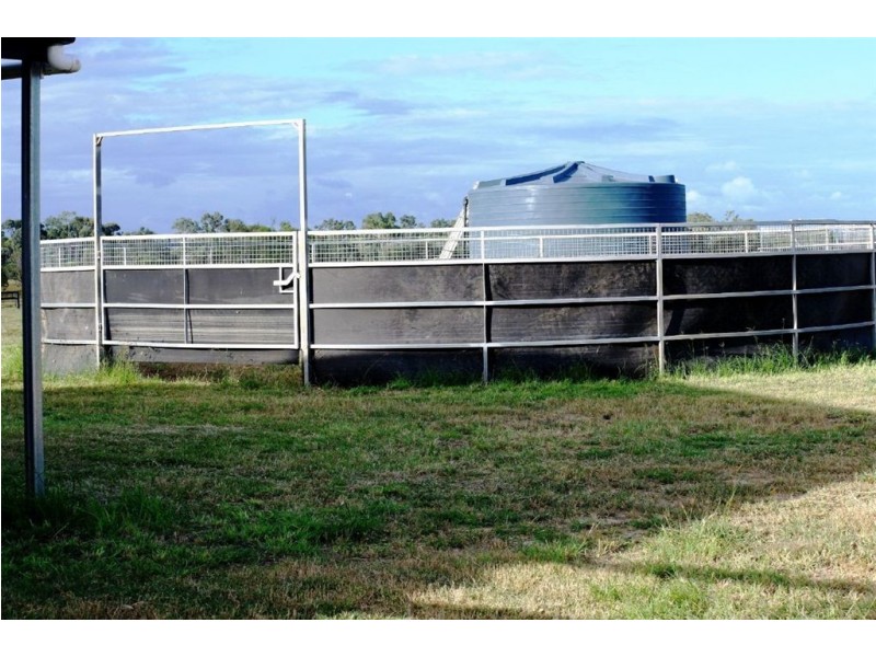 400 South Yaamba Road, Alton Downs QLD 4702