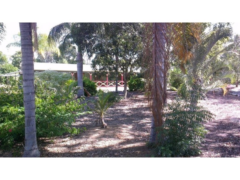 32 watts rd, Gracemere QLD 4702