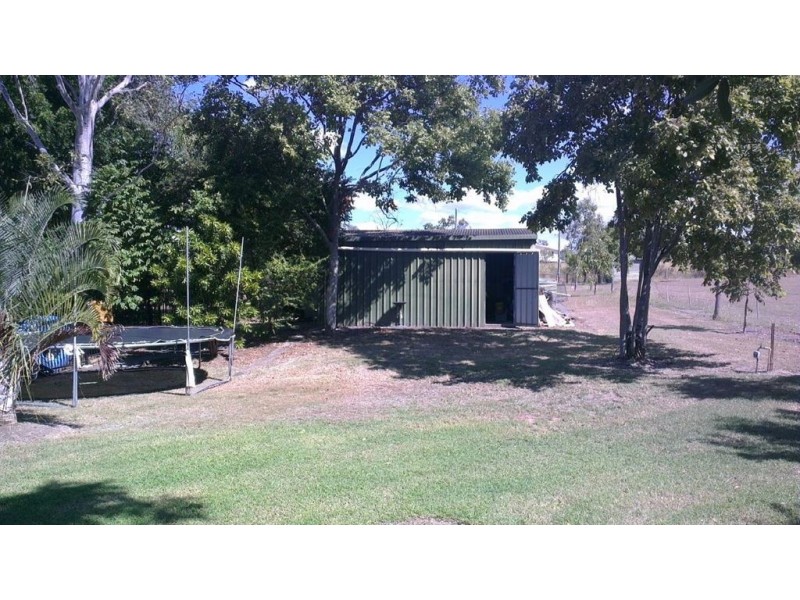 32 watts rd, Gracemere QLD 4702