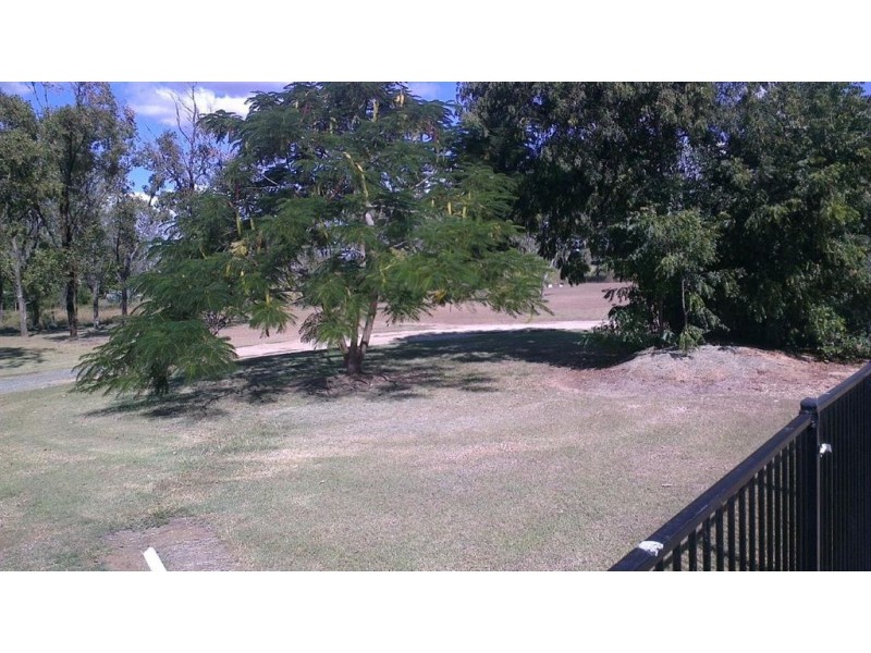32 watts rd, Gracemere QLD 4702