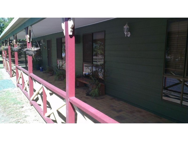 32 watts rd, Gracemere QLD 4702