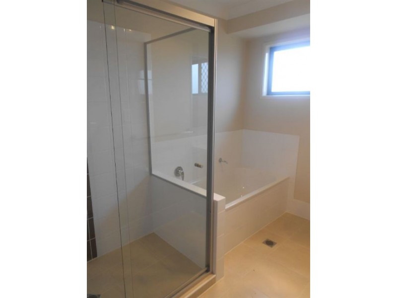 15 Webster street, Gracemere QLD 4702