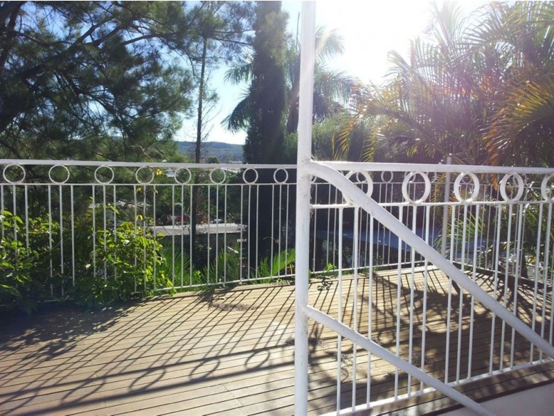 53 Hall St, Mount Morgan QLD 4714