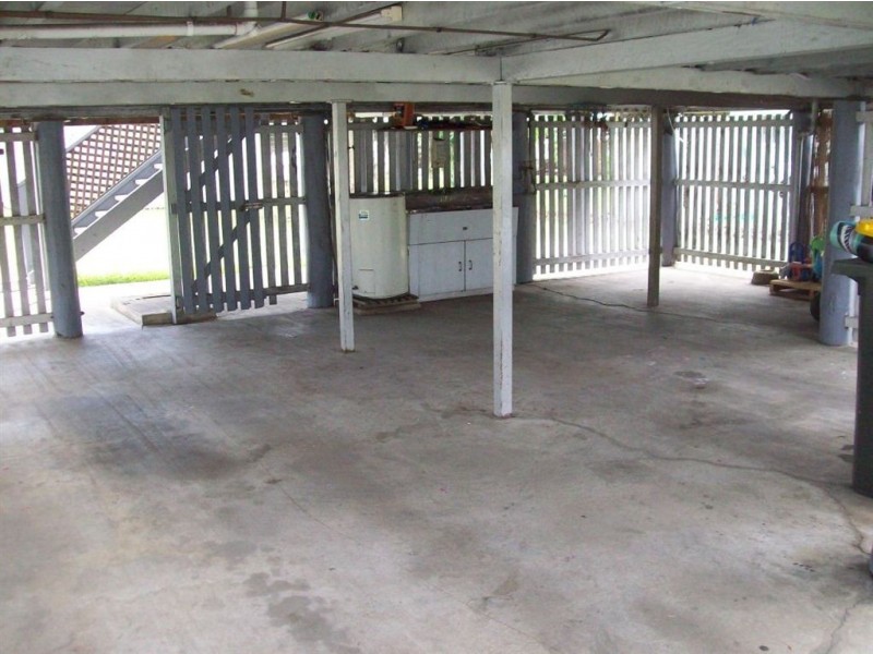 93 Alexandra st, Park Avenue QLD 4701