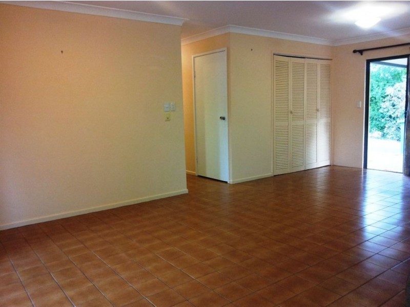1 Charles Crescent, Gracemere QLD 4702