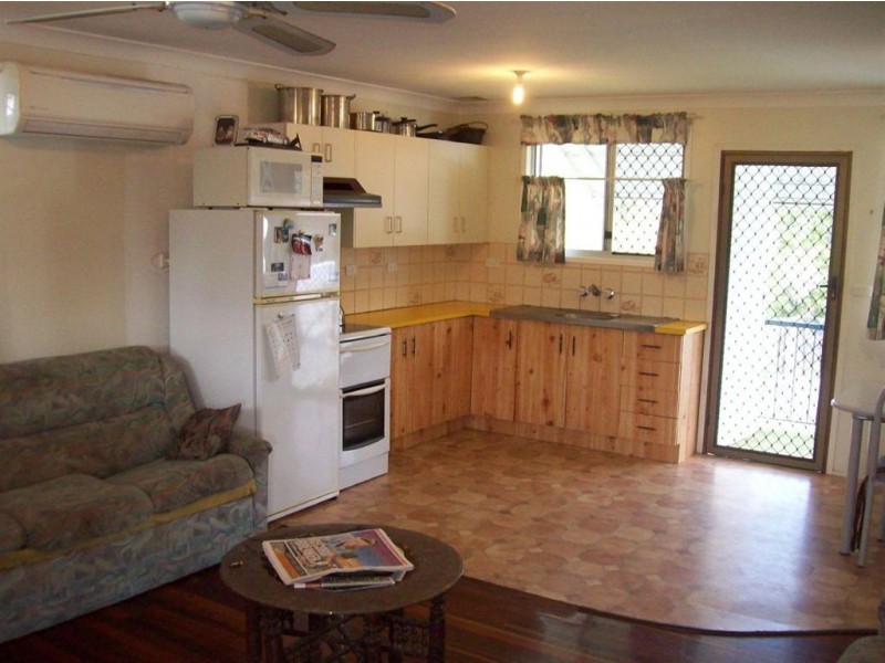 3 Barry Street, Gracemere QLD 4702